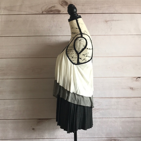 Ruffle Tiered Tank Top - Picture 4 of 7